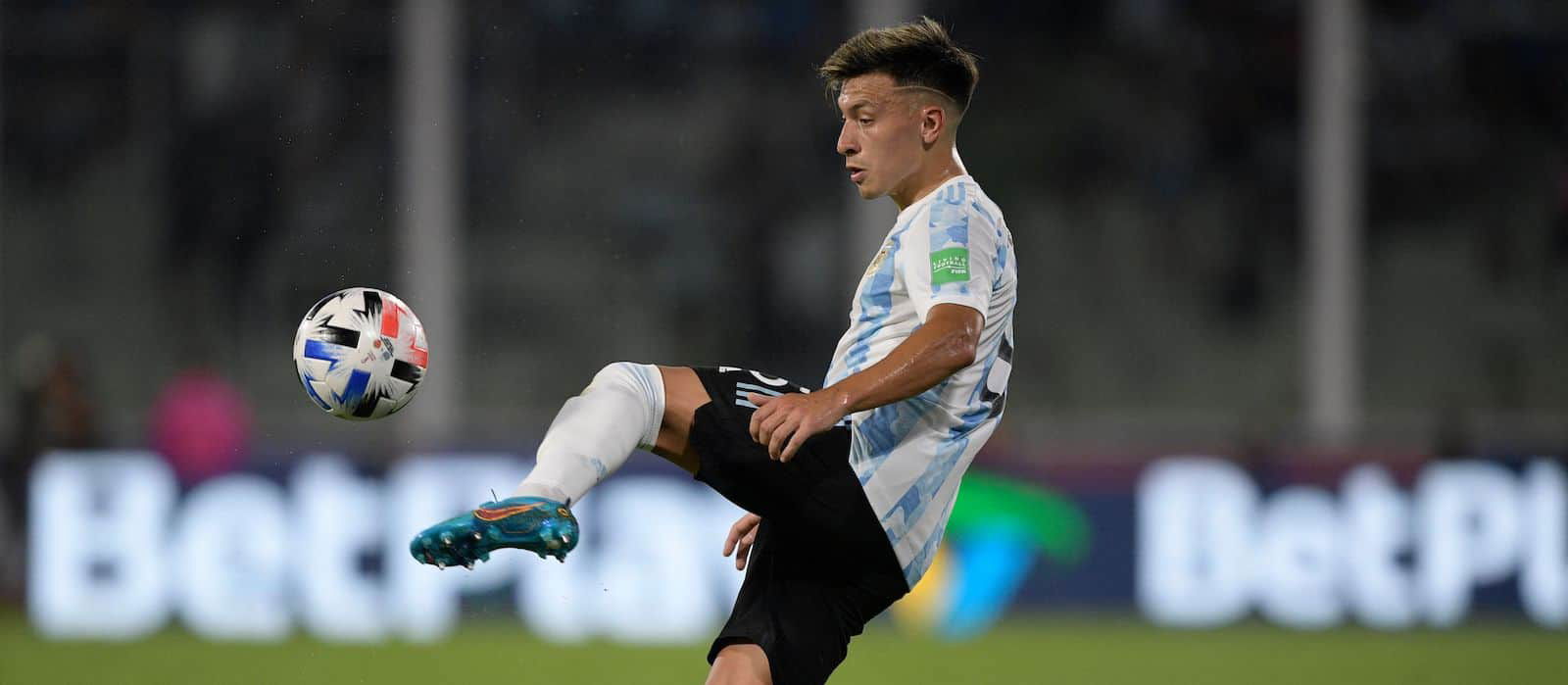 Lisandro Martinez: Manchester United move to offer Argentina