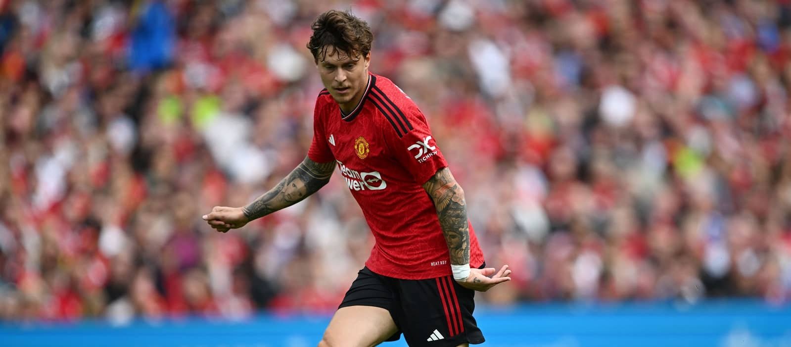 Wife of Manchester United’s Victor Lindelof opens up on life at Old Trafford – Man United News And Transfer News