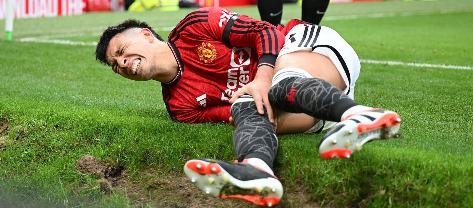 “It kills it ”: Rio Ferdinand expresses fears of Man United’s form being halted after Lisandro Martinez injury blow – Man United News And Transfer News