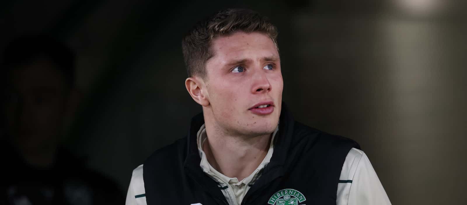Will Fish has anonymous night as Hibernian throw away late lead – Man United News And Transfer News