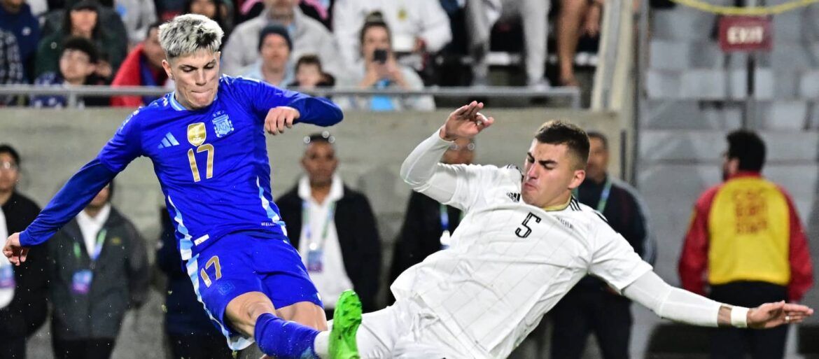 Alejandro Garnacho playing for Argentina vs Costa Rica