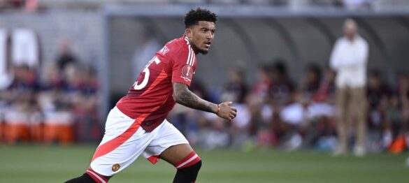 Fabrizio Romano: Chelsea Offer Man United "two Bids" For Jadon Sancho ...