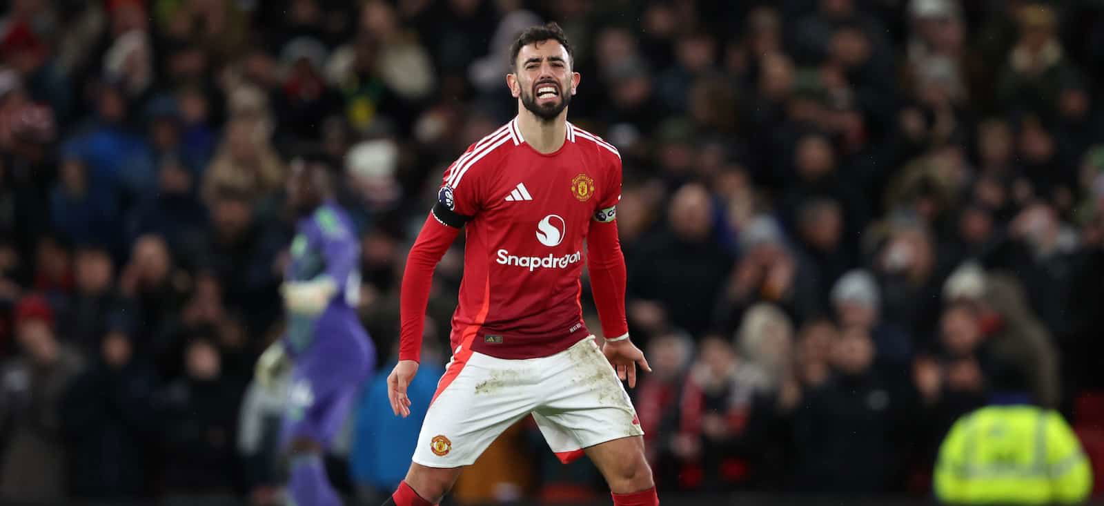 Manchester United star Lisandro Martinez is better leader than Bruno Fernandes, claims Amad Diallo – Man United News And Transfer News