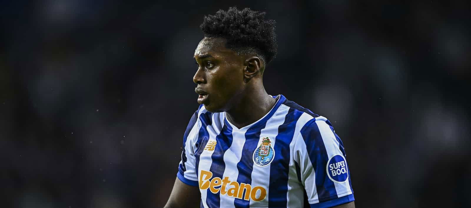 Manchester United send scouts to monitor FC Porto duo Francisco Moura and Samu Aghehowa – Man United News And Transfer News